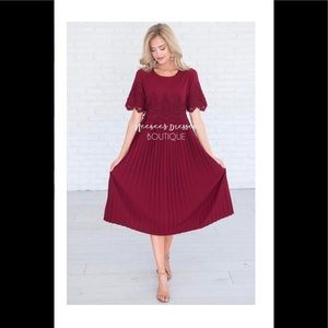 NeeSee’s Burgundy MIDI Dress
